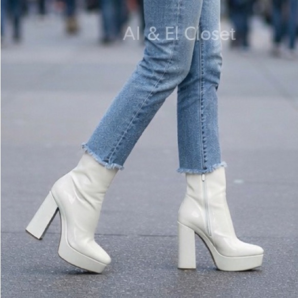Guess BYRA Platform Block Heel Women’s Ankle Boots Ivory Patent, Size 9.5M NWB